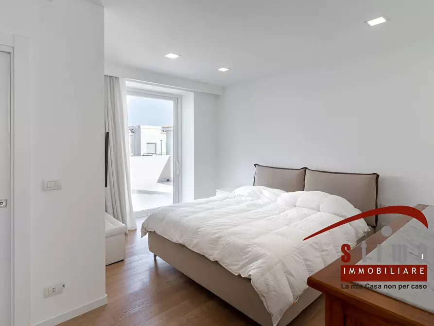 Immagine 17 di Villa in vendita  a Siracusa