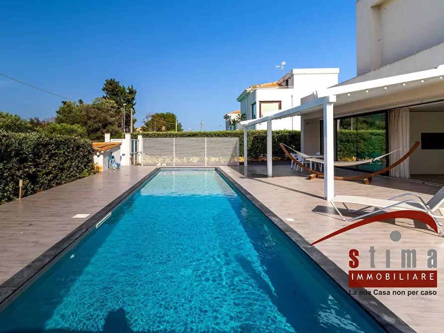 Immagine 24 di Villa in vendita  a Siracusa