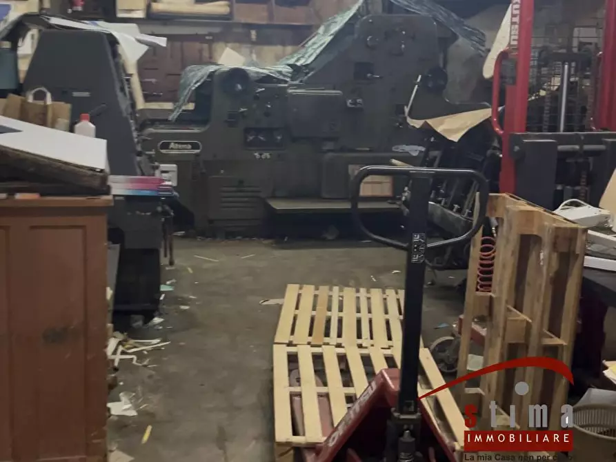 Immagine 7 di Locale commerciale in vendita  in via Maestranza 50 a Siracusa