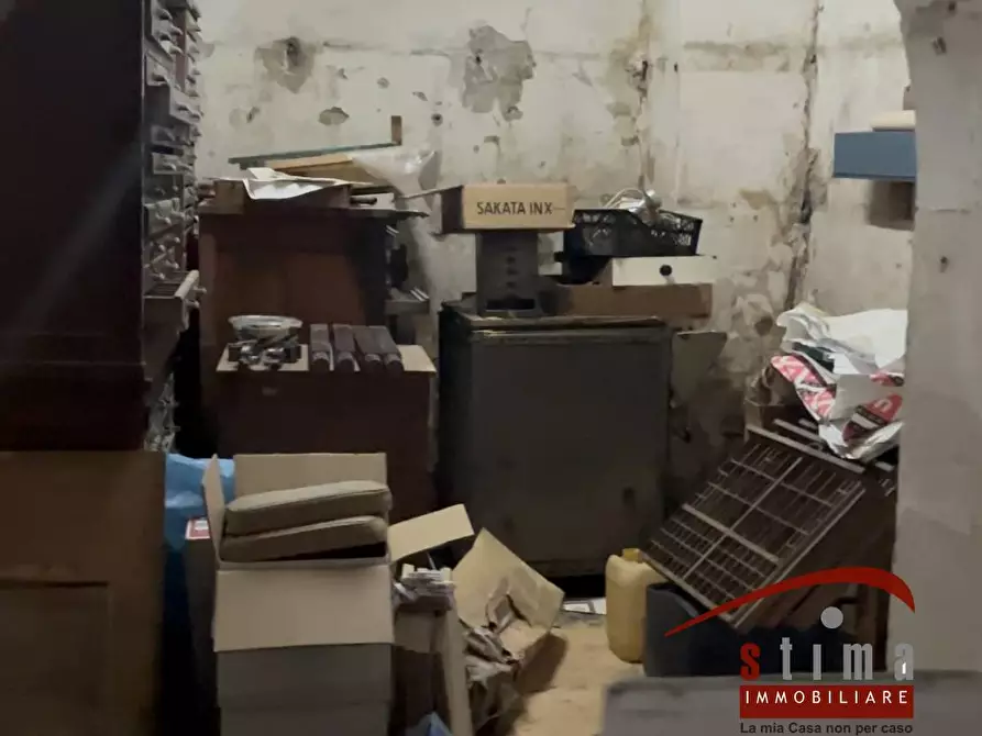 Immagine 3 di Locale commerciale in vendita  in via Maestranza 50 a Siracusa