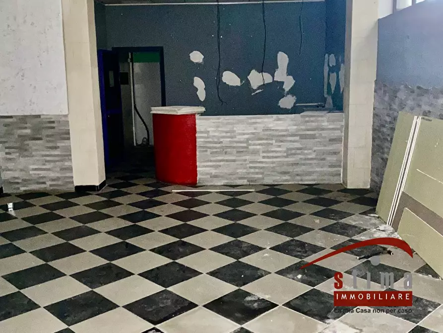 Immagine 5 di Locale commerciale in affitto  in via Basento 20 a Siracusa