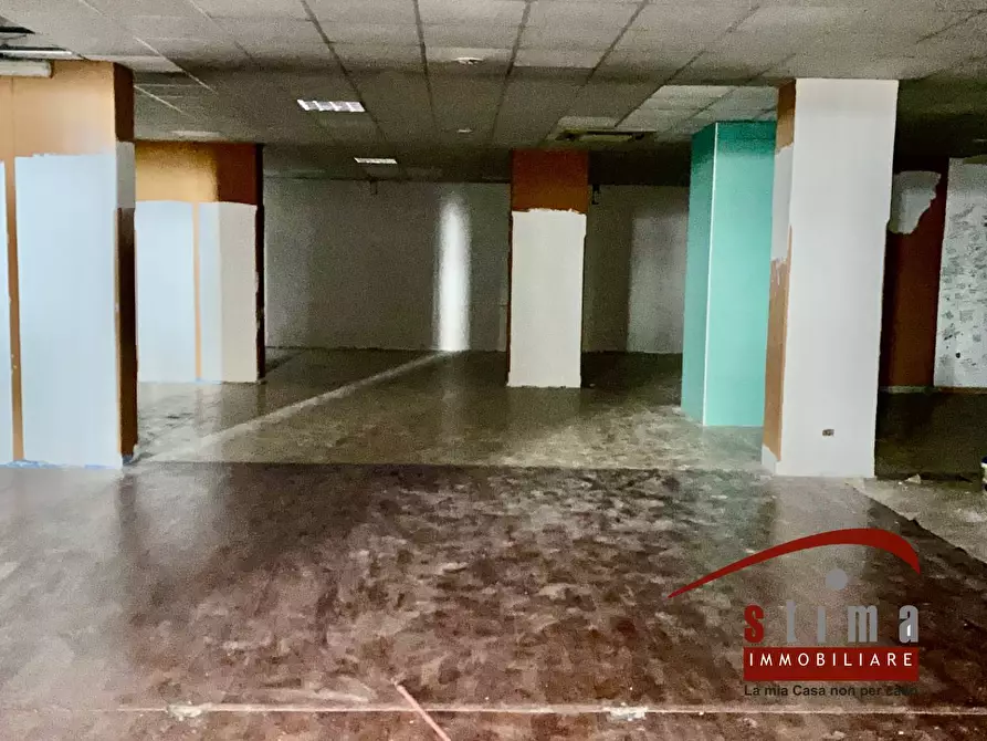 Immagine 8 di Locale commerciale in affitto  in via Basento 20 a Siracusa