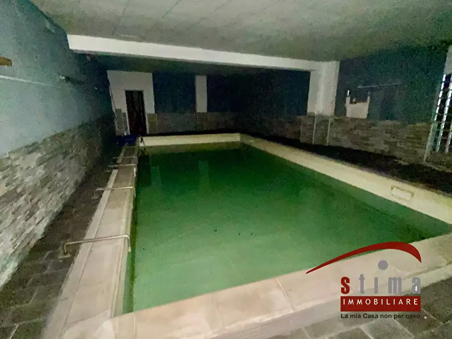 Immagine 11 di Locale commerciale in affitto  in via Basento 20 a Siracusa