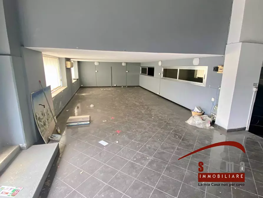 Immagine 12 di Locale commerciale in affitto  in via Basento 20 a Siracusa