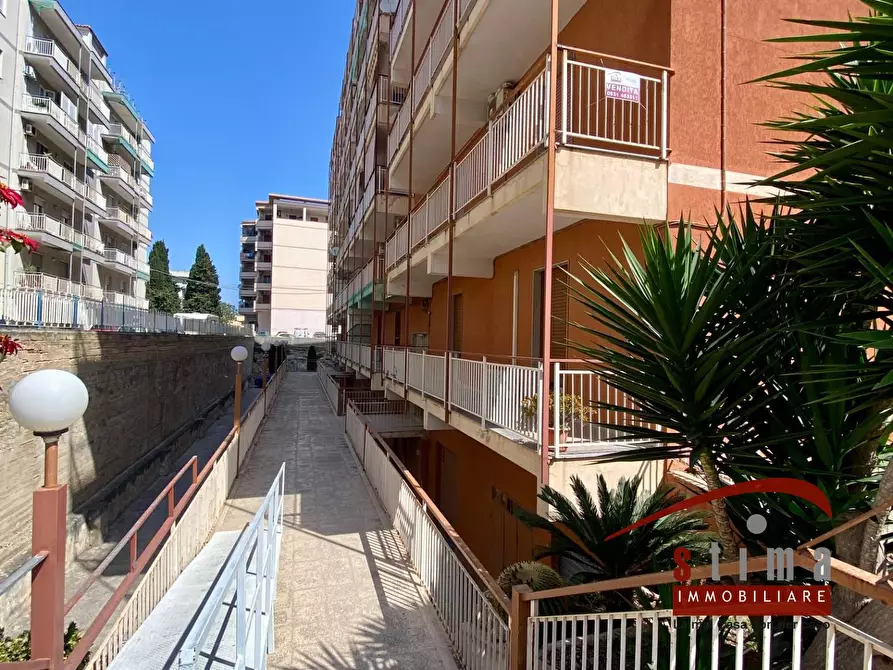 Immagine 17 di Appartamento in vendita  in viale epipoli 32 a Siracusa