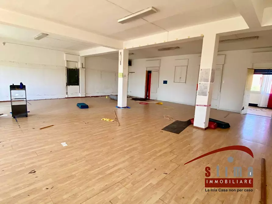 Immagine 9 di Villa in vendita  in via avola 20 a Siracusa