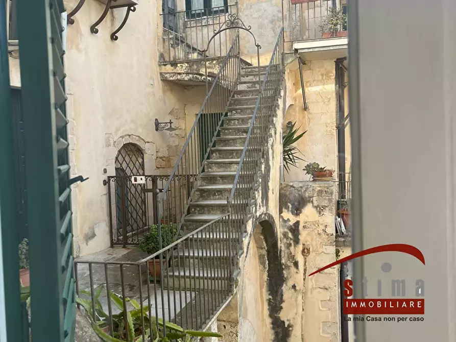Immagine 20 di Appartamento in vendita  in via Del Teatro 4 a Siracusa