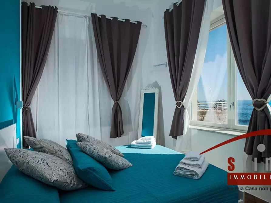 Immagine 2 di Casa indipendente in vendita  in VIA RIVIERA DIONISIO a Siracusa