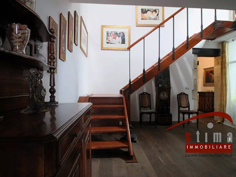 Immagine 3 di Appartamento in vendita  in Corso Umberto 89 a Siracusa