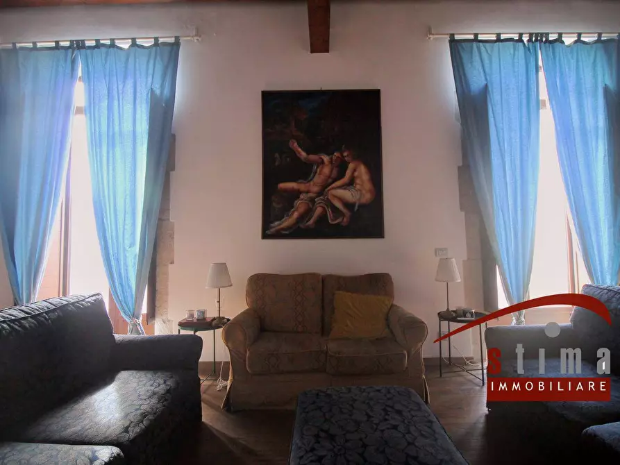 Immagine 15 di Appartamento in vendita  in Corso Umberto 89 a Siracusa