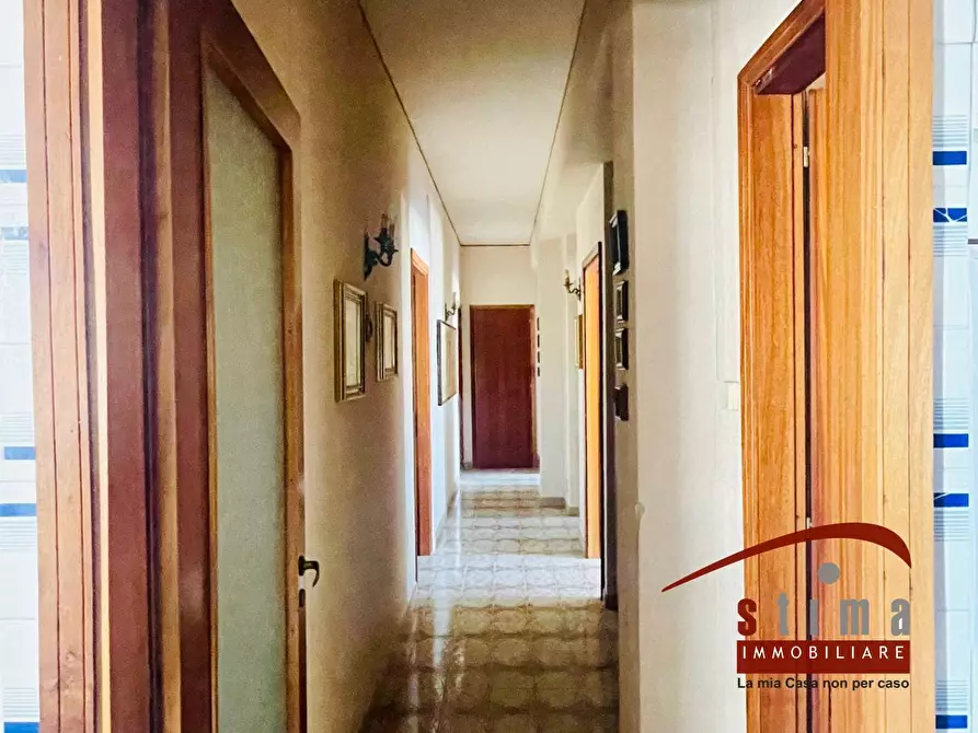 Immagine 8 di Appartamento in vendita  in via S.Orsola 7 a Siracusa
