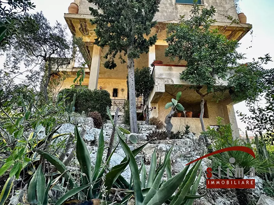 Immagine 8 di Villa in vendita  in via ovidio 14 a Siracusa