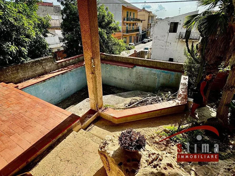 Immagine 15 di Villa in vendita  in via ovidio 14 a Siracusa
