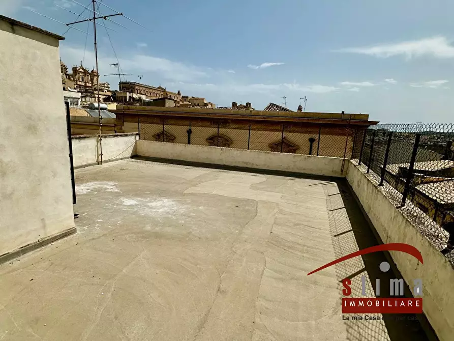 Immagine 12 di Casa semindipendente in affitto  in Via Aurispa 123 a Noto