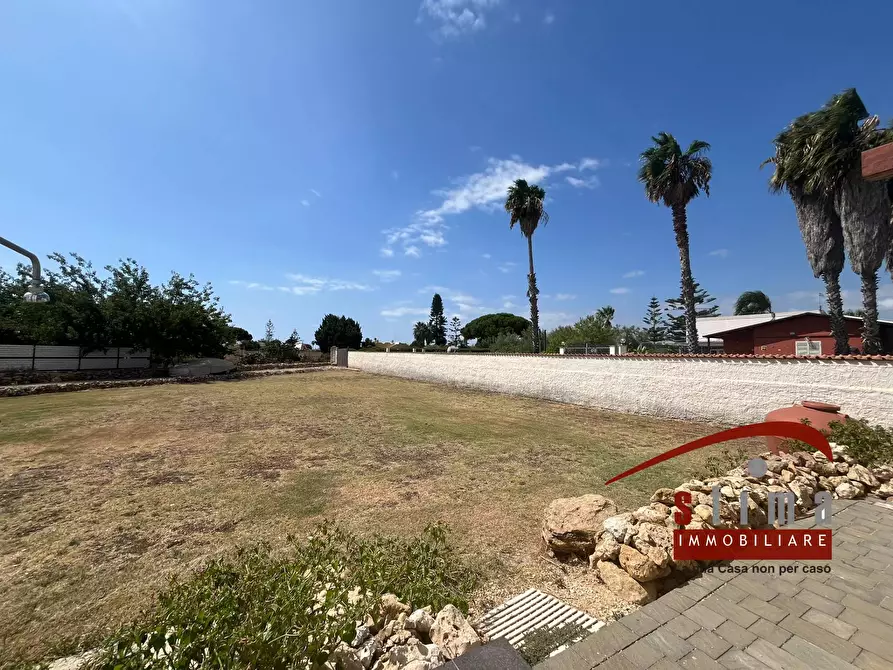 Immagine 4 di Villa in vendita  in via blanco a Siracusa