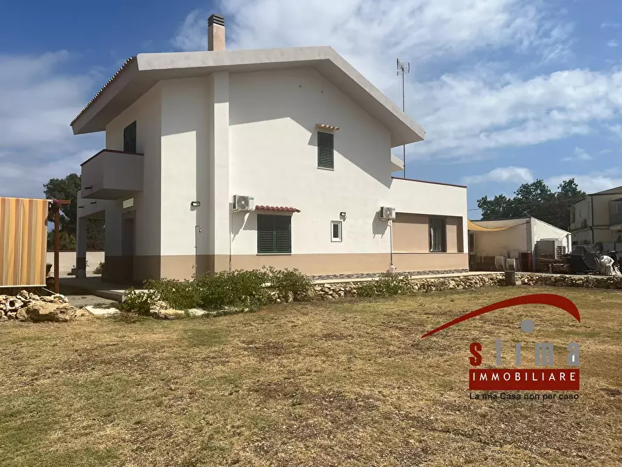Immagine 1 di Villa in vendita  in via blanco a Siracusa