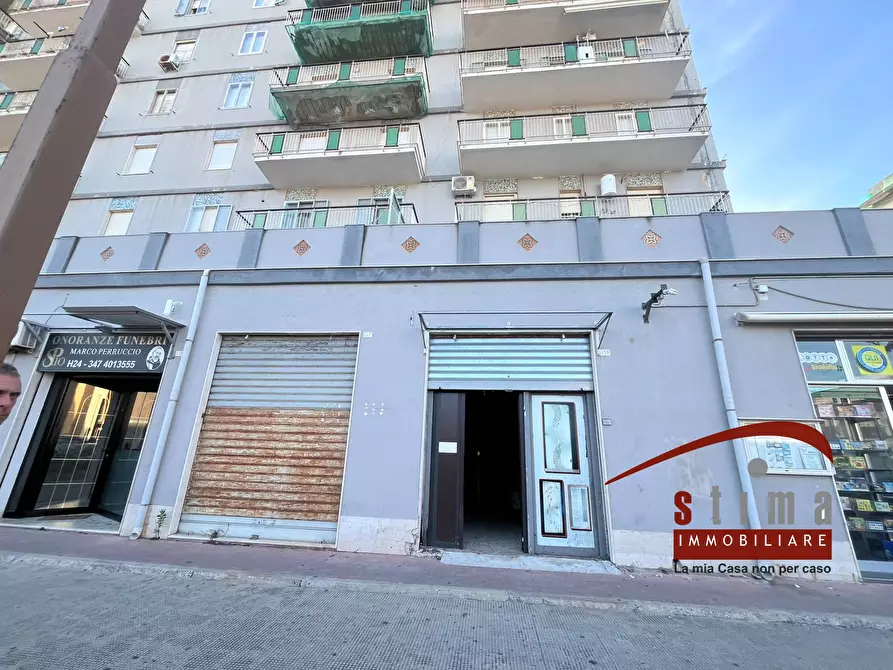 Immagine 4 di Locale commerciale in vendita  in viale dei comuni 137 a Siracusa