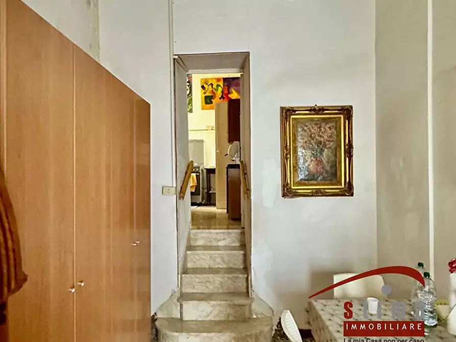 Immagine 31 di Palazzo in vendita  in via san pietro 26 a Siracusa