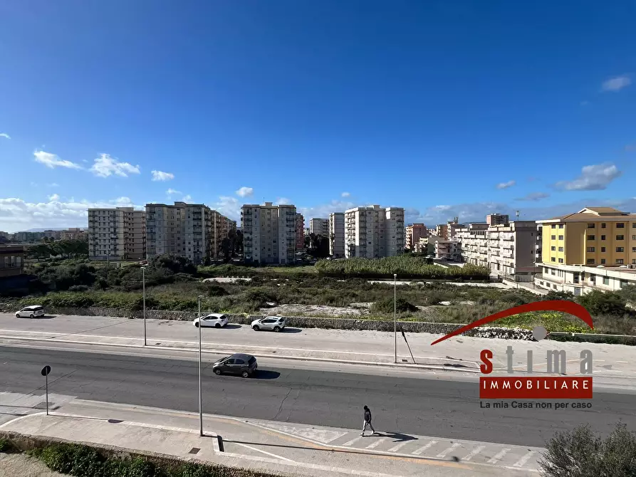 Immagine 17 di Appartamento in vendita  in via Marco Costanzo 1 a Siracusa