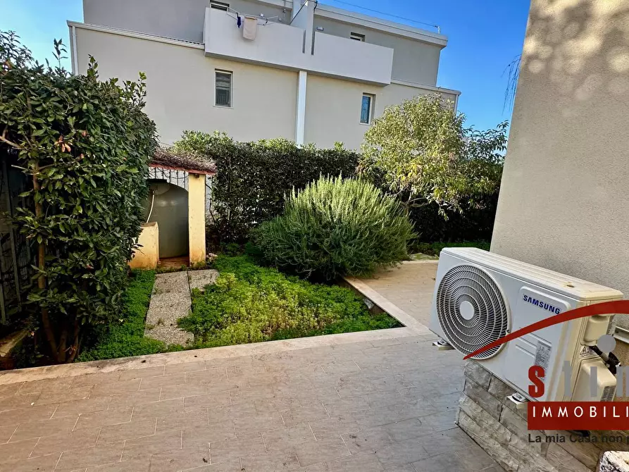 Immagine 21 di Villa in vendita  a Siracusa