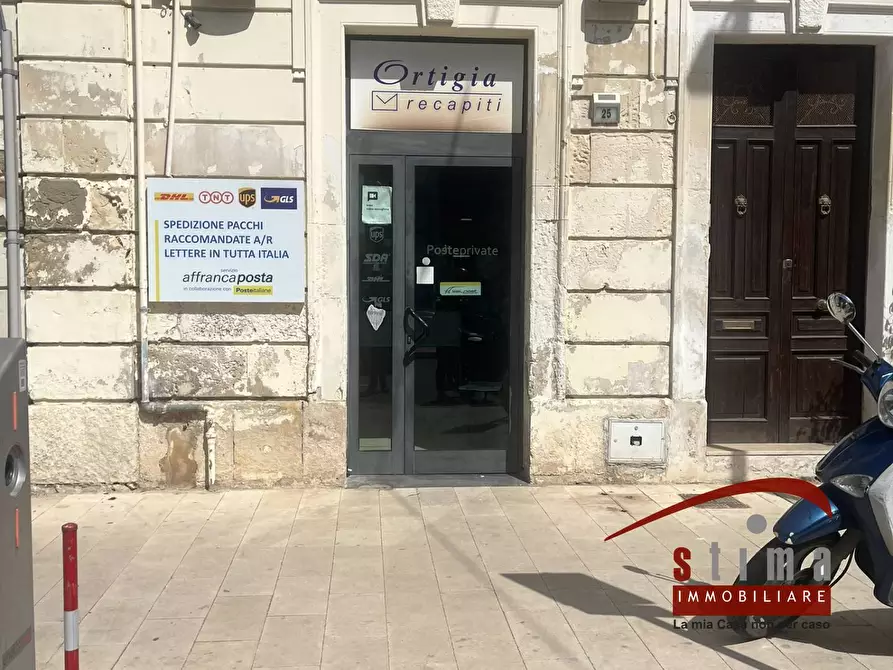 Immagine 3 di Locale commerciale in vendita  in via Armando Diaz 25 a Siracusa