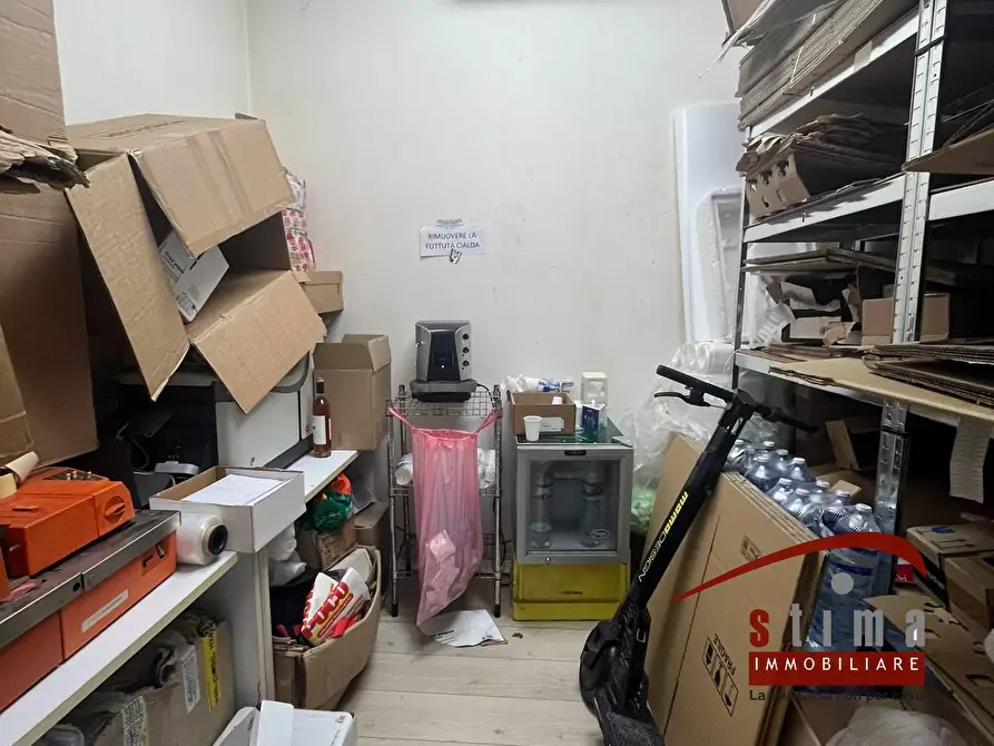 Immagine 5 di Locale commerciale in vendita  in via Armando Diaz 25 a Siracusa