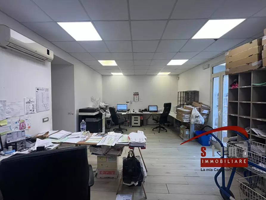 Immagine 8 di Locale commerciale in vendita  in via Armando Diaz 25 a Siracusa