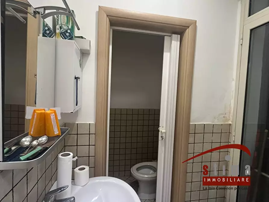 Immagine 10 di Locale commerciale in vendita  in via Armando Diaz 25 a Siracusa