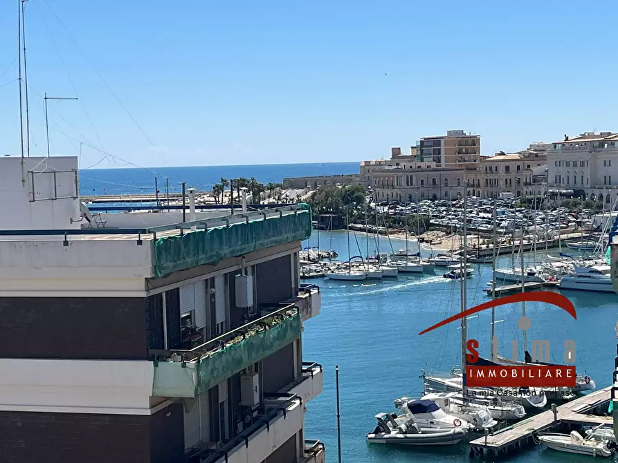 Immagine 4 di Appartamento in vendita  in via Arsenale 42 a Siracusa