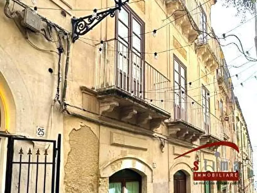 Immagine 1 di Casa indipendente in vendita  in Ortigia a Siracusa