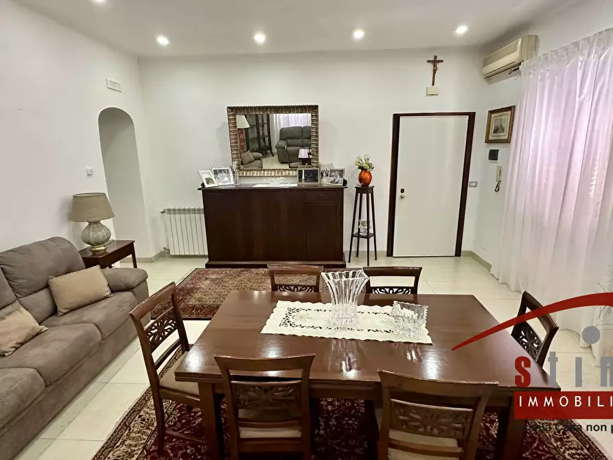 Immagine 9 di Palazzo in vendita  in Via Montegrappa 96 a Siracusa