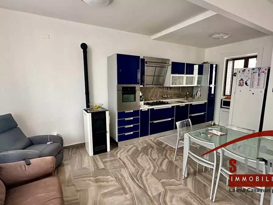 Immagine 26 di Palazzo in vendita  in Via Montegrappa 96 a Siracusa