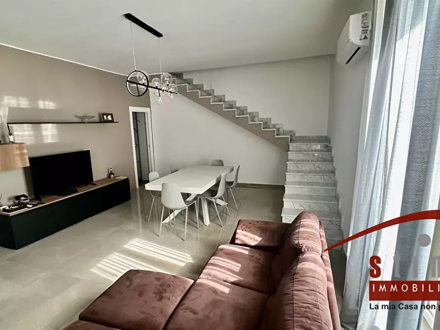 Immagine 40 di Palazzo in vendita  in Via Montegrappa 96 a Siracusa