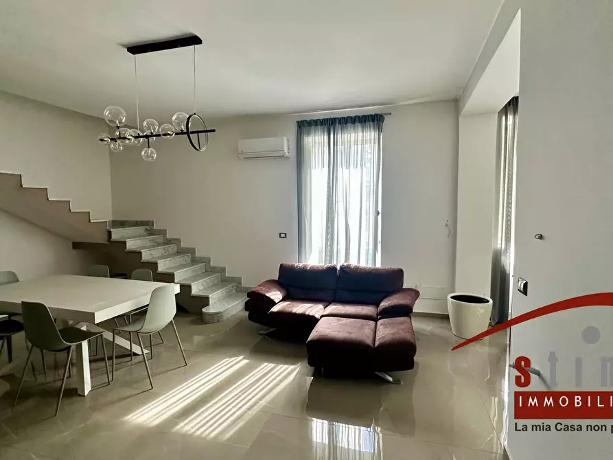 Immagine 43 di Palazzo in vendita  in Via Montegrappa 96 a Siracusa