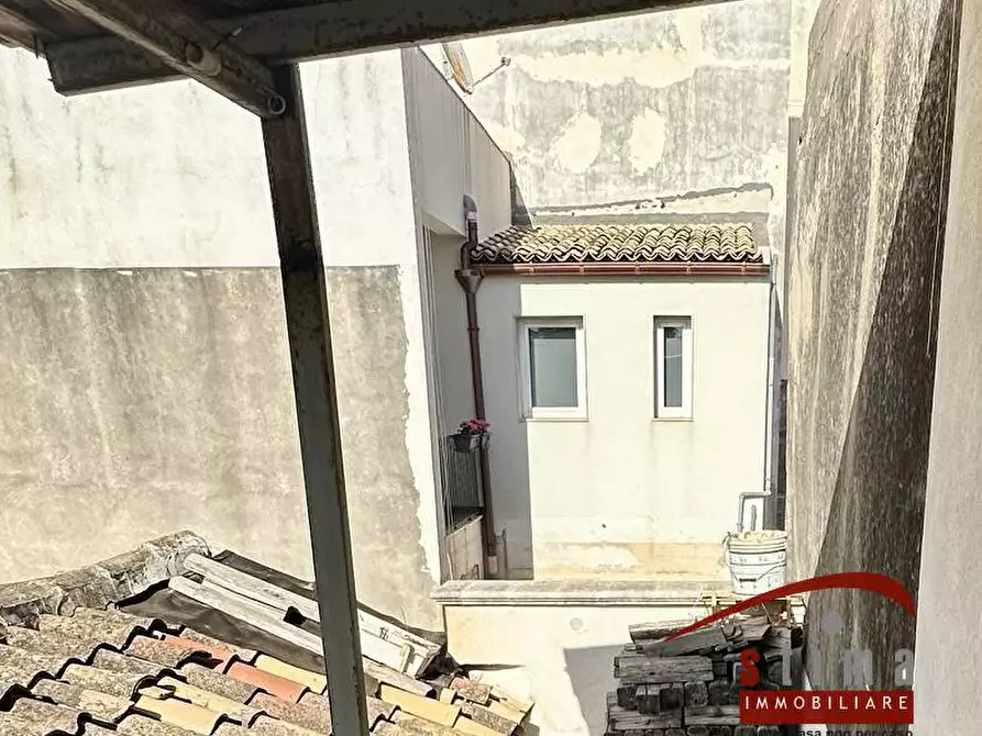 Immagine 49 di Palazzo in vendita  in Via Montegrappa 96 a Siracusa