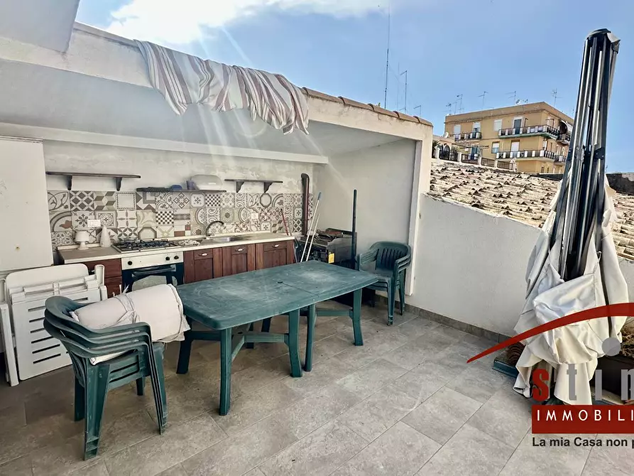 Immagine 52 di Palazzo in vendita  in Via Montegrappa 96 a Siracusa