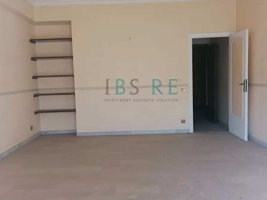 Immagine 2 di Appartamento in vendita  in piazza santa maria consolatrice 12 a Roma