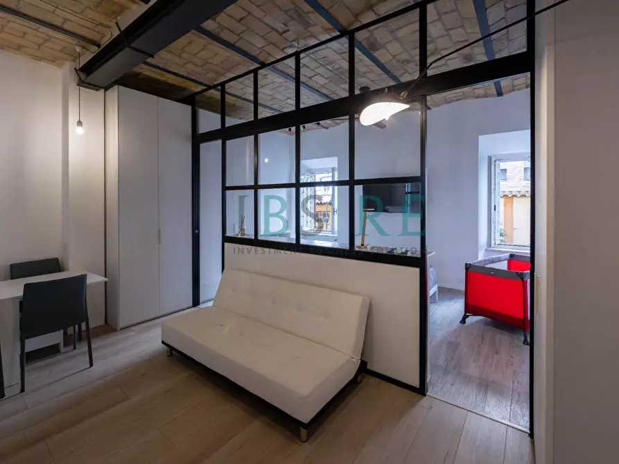 Immagine 5 di Appartamento in vendita  in Via Francesco Saverio Solari a Roma