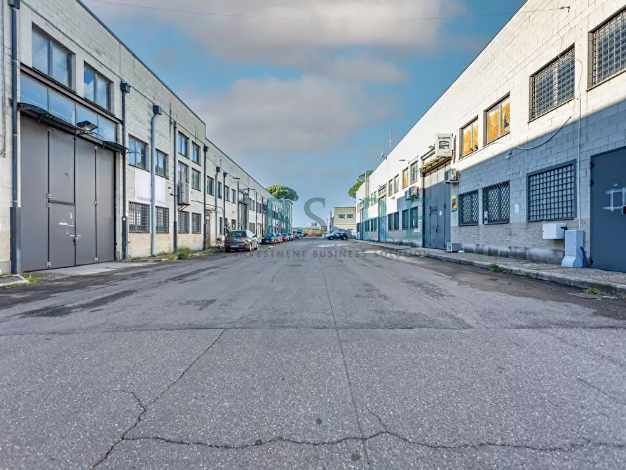 Immagine 1 di Laboratorio in vendita  in Via Giuseppe Gagliani Caputo a Roma