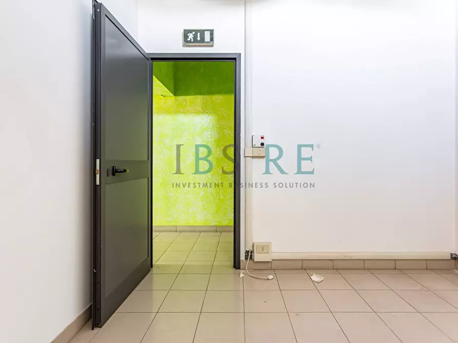 Immagine 15 di Laboratorio in vendita  in Via Giuseppe Gagliani Caputo a Roma