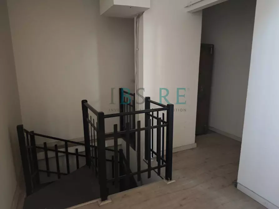 Immagine 9 di Ufficio in vendita  in Via Grazia Deledda a Roma