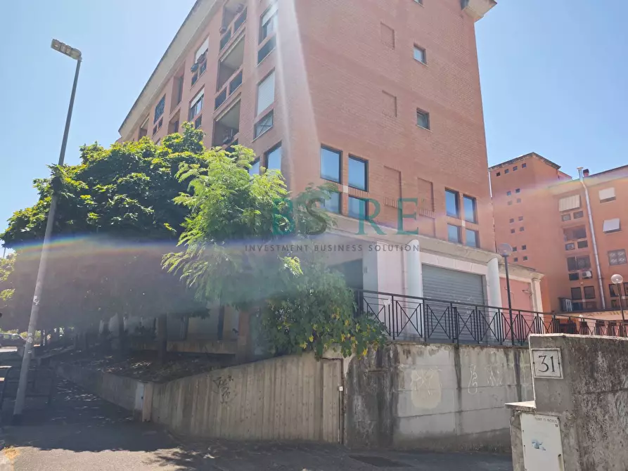 Immagine 22 di Ufficio in vendita  in Via Grazia Deledda a Roma