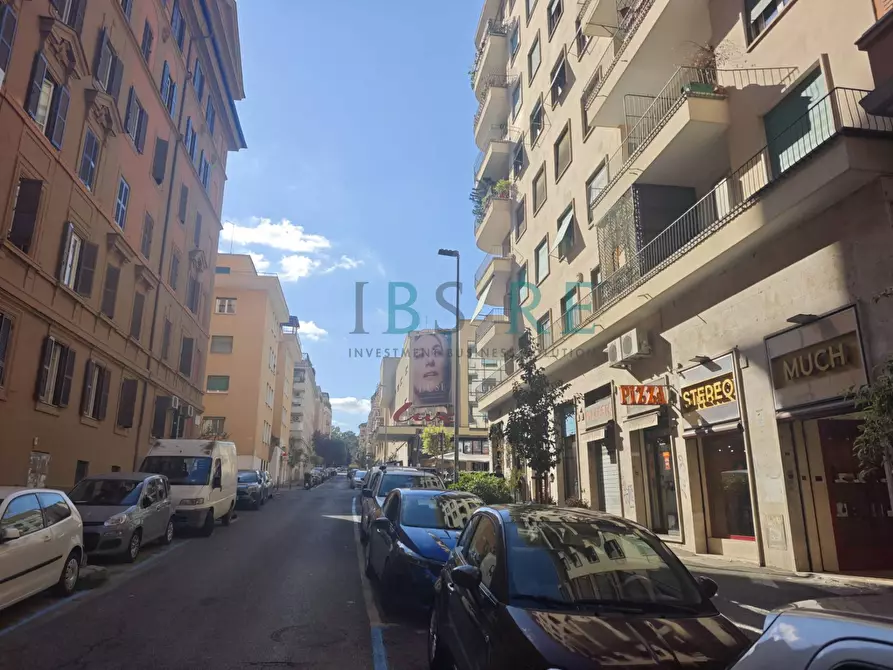 Immagine 14 di Appartamento in vendita  in Via Lago Di Lesina a Roma