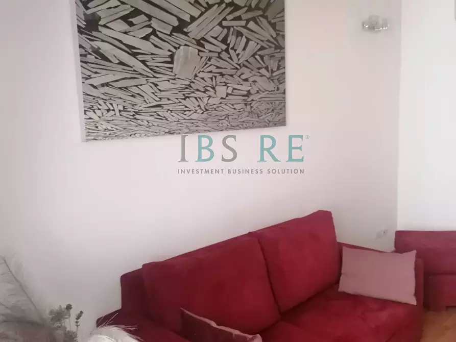 Immagine 24 di Appartamento in affitto  in Via Lucrezio Caro a Roma