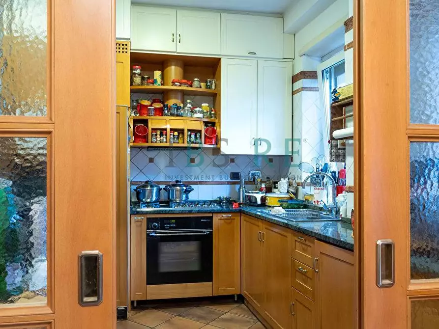 Immagine 8 di Appartamento in vendita  in Via di San Godenzo a Roma