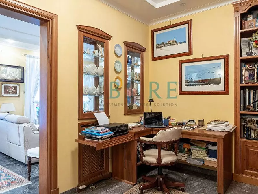 Immagine 12 di Appartamento in vendita  in Via di San Godenzo a Roma