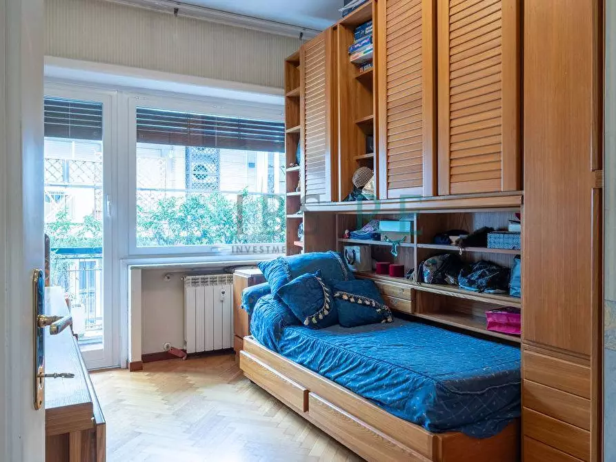 Immagine 14 di Appartamento in vendita  in Via di San Godenzo a Roma