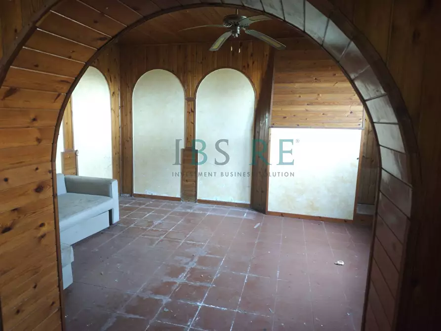 Immagine 12 di Locale commerciale in vendita  in VIA TRAVERSA PONTE DEL GRILLO 53 a Canale Monterano