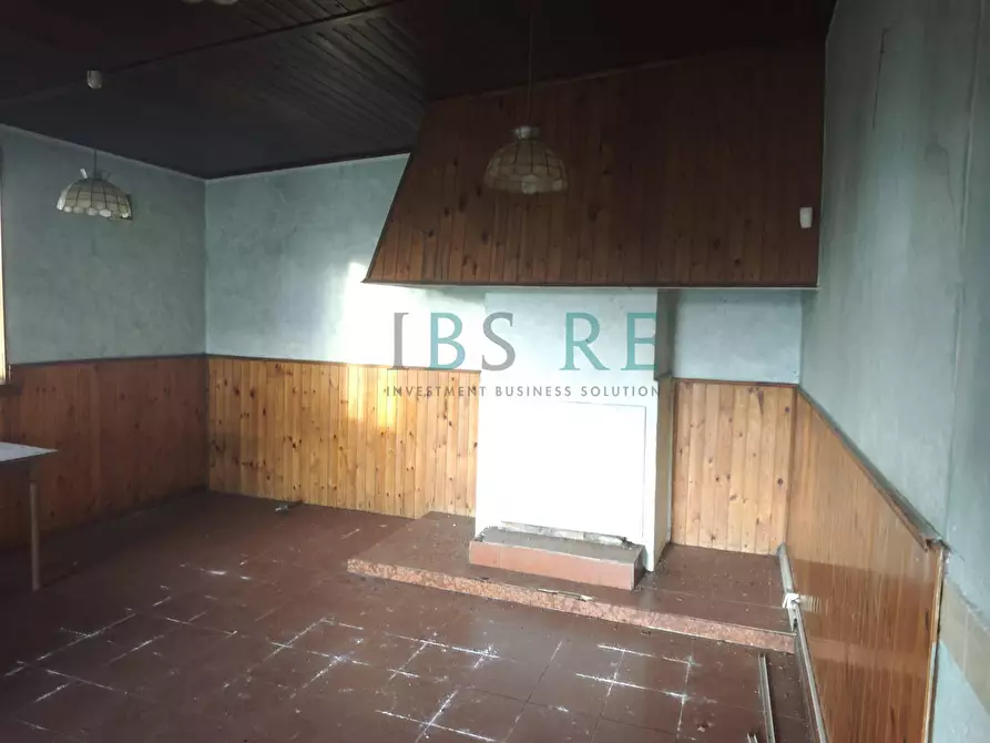 Immagine 14 di Locale commerciale in vendita  in VIA TRAVERSA PONTE DEL GRILLO 53 a Canale Monterano