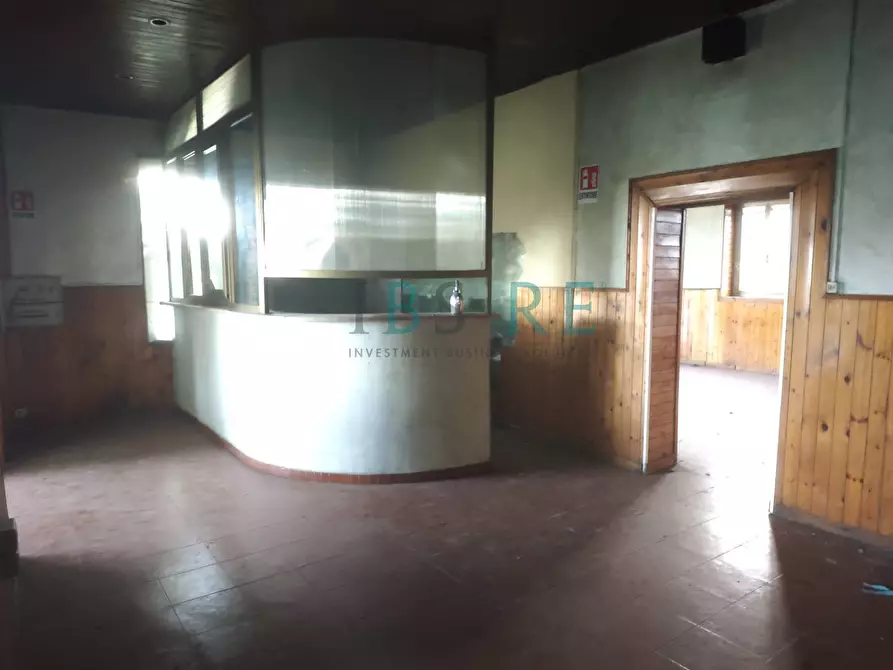 Immagine 15 di Locale commerciale in vendita  in VIA TRAVERSA PONTE DEL GRILLO 53 a Canale Monterano